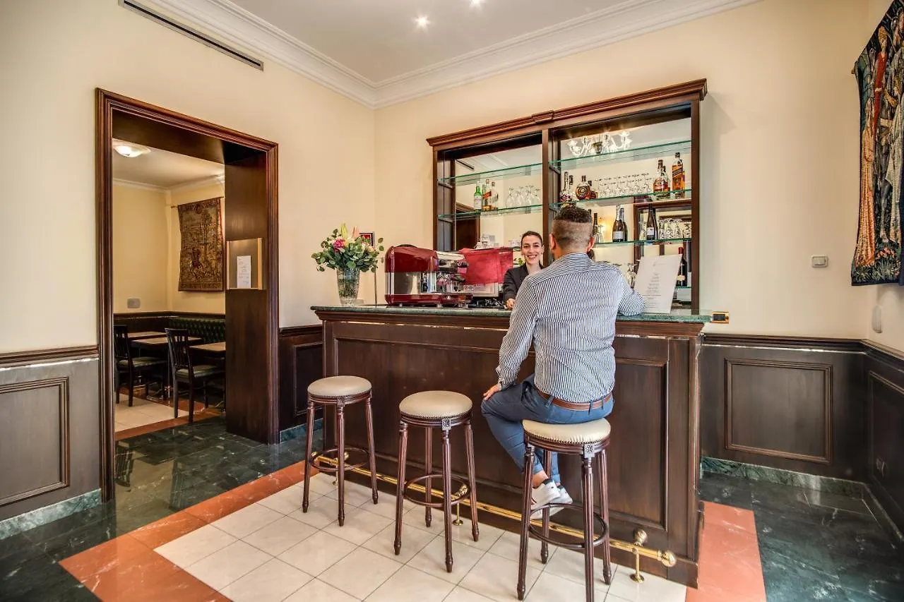 Hotel Diocleziano Рим